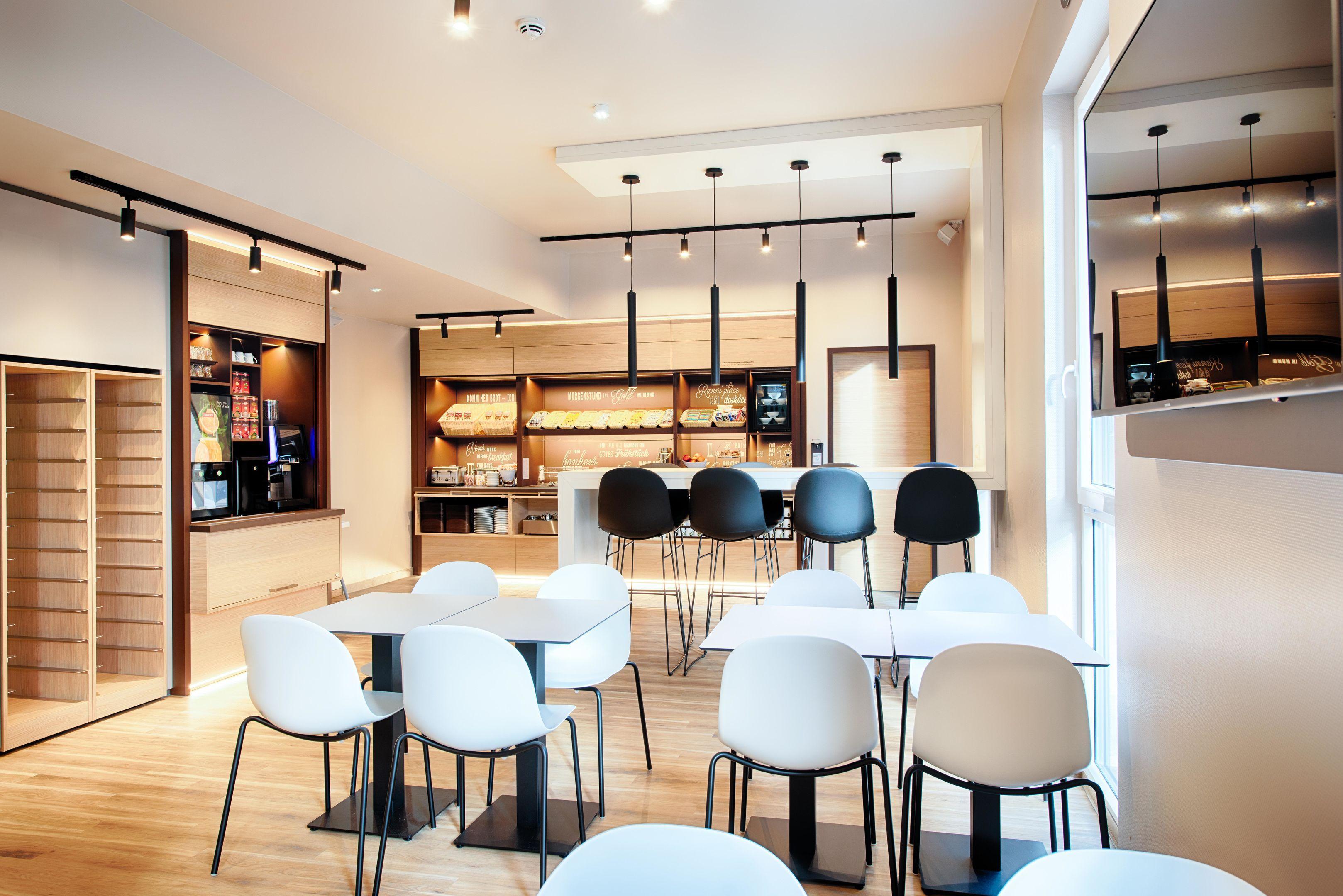 B&B Hotel Rostock City-West 외부 사진